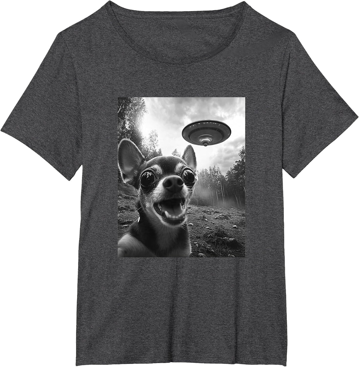 Alien UFO Funny Meme Chihuahua T-Shirt - Dark Heather Grey
